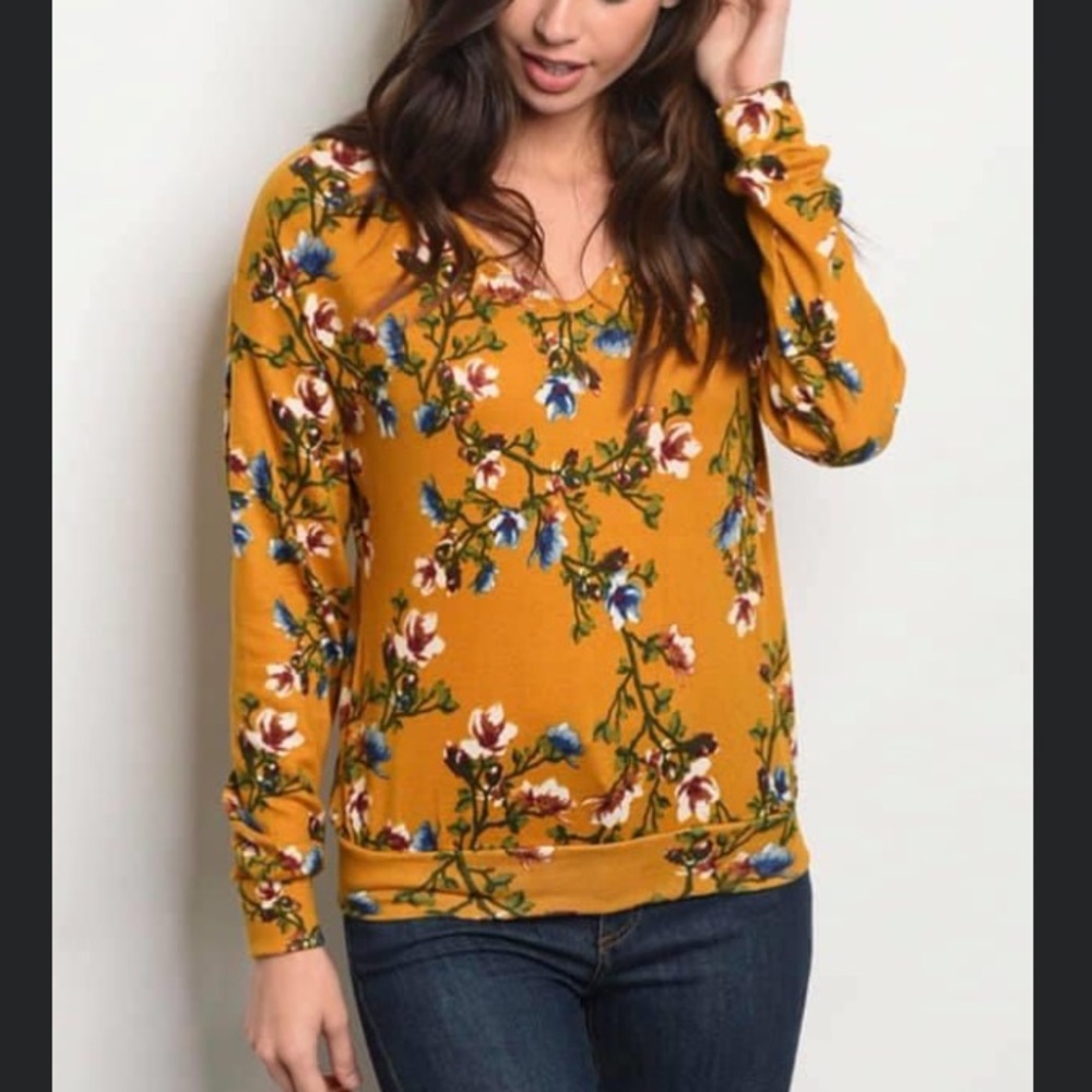Mustard knit top